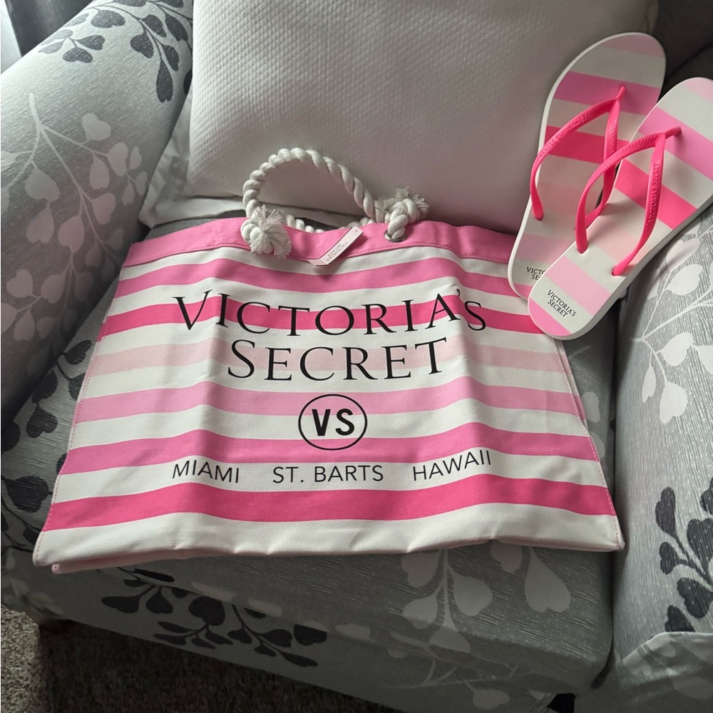 Victoria's Secret Pink and White Tote Bag